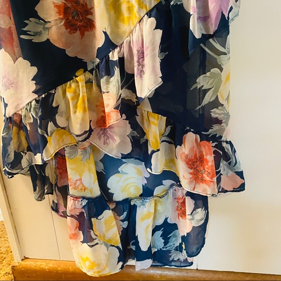 High-Low Floral Print Dress - EUC 🌸 - Picture 13 of 16